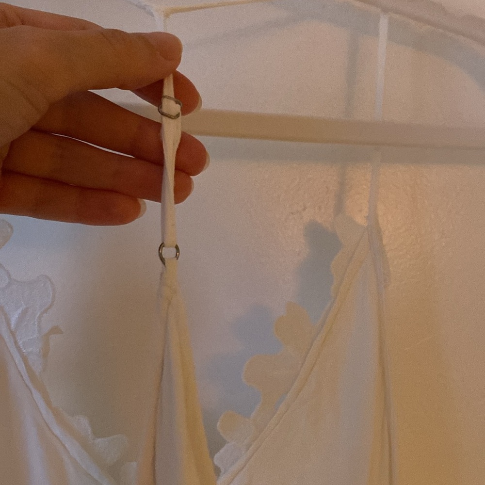 All White Lacey lined Dress - Picture 8 of 11